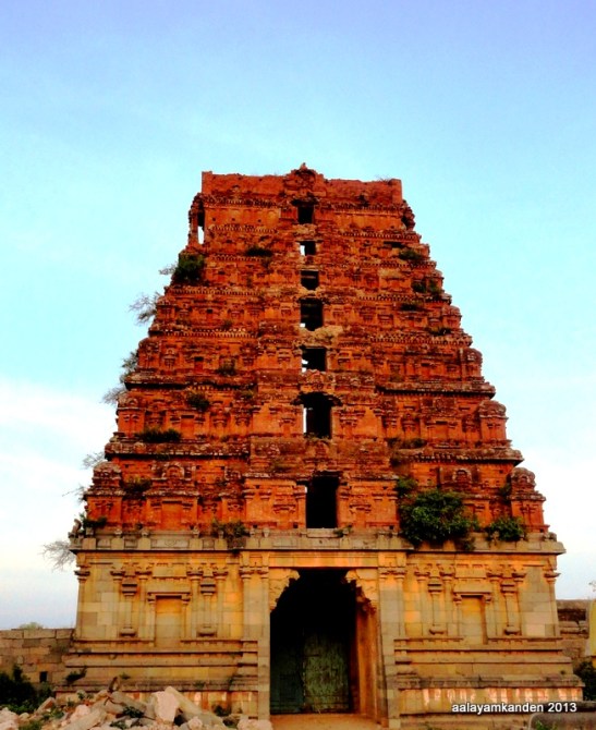 Rajagopuram of the Sri Venugopalaswamy Temple, Vengadampet